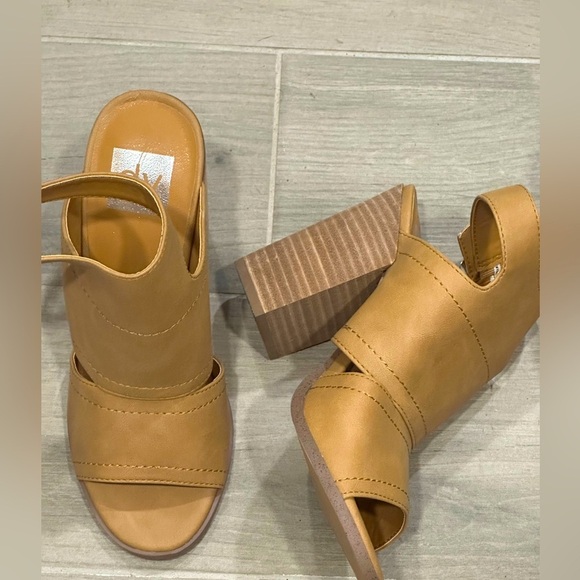 Dolce Vita Heel Sandals Size 7 - Picture 1 of 5